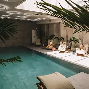 Hotel 1770 & Spa, Le Pontet (Vaucluse)
